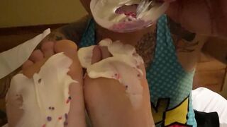 Funfetti Cake Toes