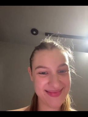 Sexy Training and Squirting in the Gym