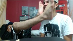 Foot Worship.  Top with Great Looking Feet Let\'s Bottom Enjoy!