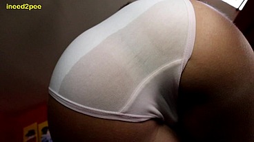 Yoga teacher Mya Pleasure wetting yoga pants