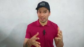 Hombre maduro penetra a pelo a su joven compa&ntilde_ero hetero en el almacen de la tienda! Relato sexual