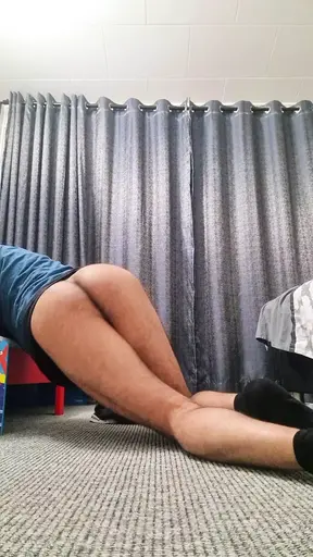 Horny big ass guy teasing his whole body on cam full sexy