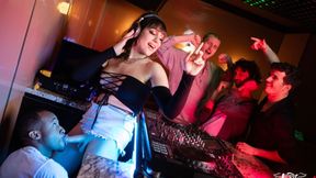 ”Hooking Up With The Sexy DJ  - Trent King, Rana Katana”