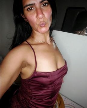 Vanessinha Showed Her Ass and Fucked a Lot