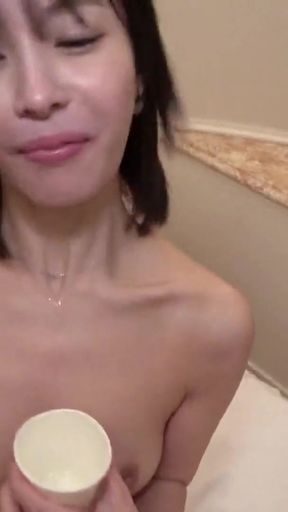 Part 2 "Please fill it inside...!" Umi (29), a slender beautiful wife who married a private practitioner, couldn't&hellip;   Clip 1