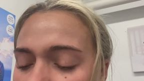 30 natural sneezes - 24 year old female