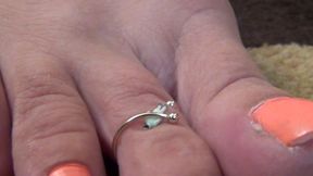 Admire Your Giant Girlfriends Smelly Toes!