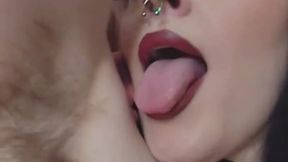 Body tour- hairy armpit focus