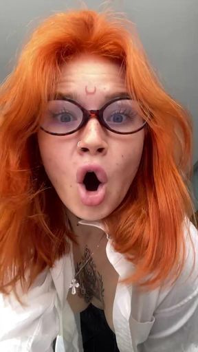 Hi sweethearts! I need your support! Join my Only Fans! I love our chats!