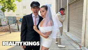 Yae Triplex Needs Some Wedding-day Dick & Lucky Chauffeur Jordi Fits The Bill