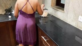 Sri Lankan Slut Screaming in Kitchen while She Fucks