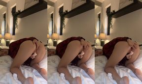 Skirt up, ass out and playing with my wet pussy… the full scene is hotter ???? Sub OF