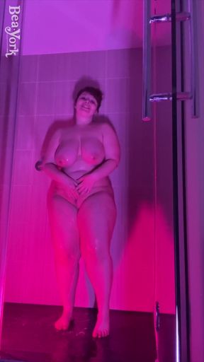 Thick Cutie Bea York Masturbates and Showers   Clip 1