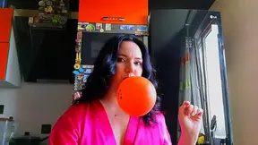 Balloons fetish