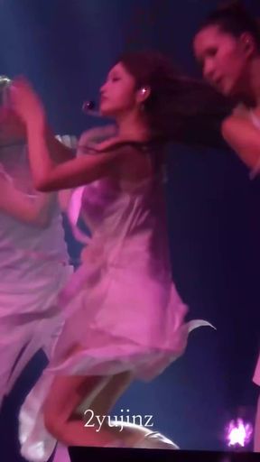 Hottie shows off her thick ass while dancing in a slim outfit