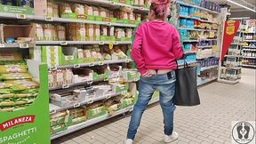 CRAZY REBECA ADDAMS IN JEANS BUTTCRACK AT THE SUPERMARKET