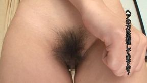 Anna Ousaka's Juicy Curves Shine in Solo Cam Session