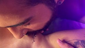 fazendo a namorada esguichar de prazer - oral com squirt