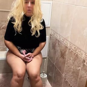 Milf was sitting in the toilet when she wanted anal sex