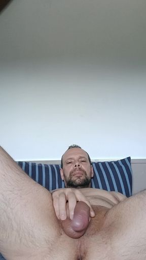I shake my balls, my cock and the cum gushes out