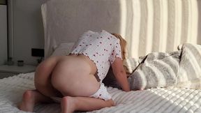 Try Not to Cum While I Masturbate with My Wet Pussy Open