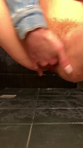 Stretching my tight pussy (4k)