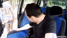 ”Adorable Blonde TEEN Gets Driver´s Lesson”