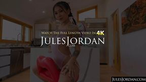 Asian spinner Yumi Sin welcomes kicked and fucked by Jules Jordan