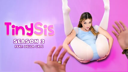 della cate petite stepsis shows all the flexibility