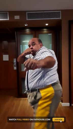 POV: Brawling Bubba Vs Jobber in the Hotel