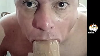 AMO us&aacute_ndome por skype de una manera humillante