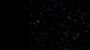 regarde par la fenetre, il neige dehors il fait tres froid. j’ai besoin de ...