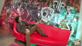 Blondie deepthroats and takes big dick in ass