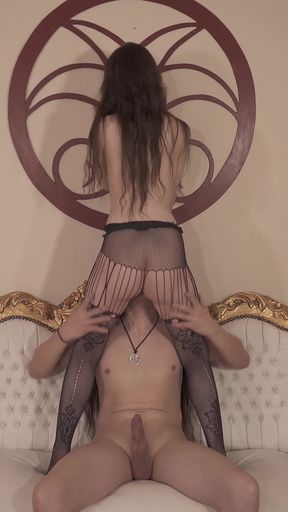 Enjoy the Latest Unreleased Videos From the Budapest Era!!