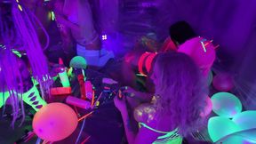 Neon ALL GIRLS gangbang