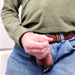 Quick fap Hanging out