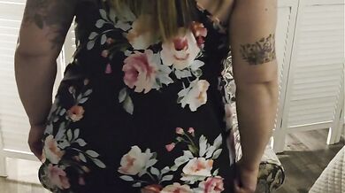 Thick blinde sucks kind of dance then strips down teasing her big curves slow