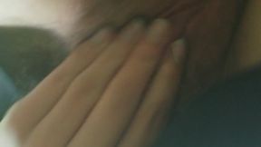Hairy Pussy Masturbation in public in the forest, Selbstbefriedigung der haarigen Muschi in der Öffentlichkeit im Wald