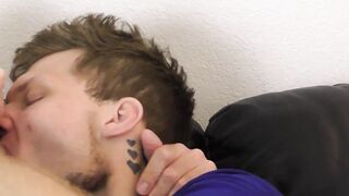 Tongue Battling Threesome - Richards Lennoz vs Jake Skitters