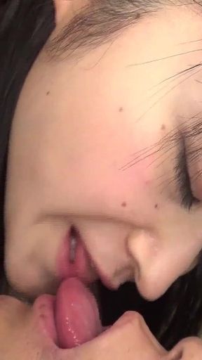 Sayuri - Bigger Stepsister Takes Advantage of Her Single Life During Her Hot Summer Vacation