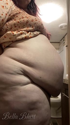 Your Destiny Story: Consumed: a Giantess Indulgence