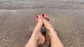 Feet Play on the Seaside