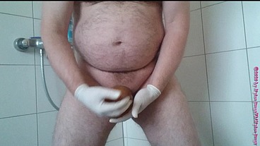 Geiles Pissen und Duschen mit der Pisse im Kondom ** Natursekt FUN **