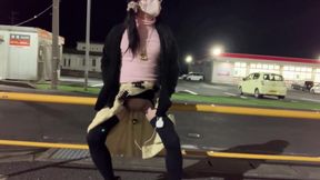 Self-training No. 41: Tackle Pussy Exposure in Progress at Shopping Mall Parking Lot