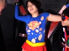 Japanese heroine in trouble