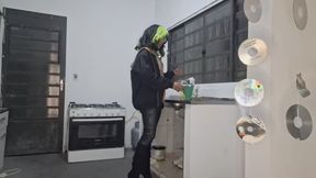 Fembot Glitching in Kitchen