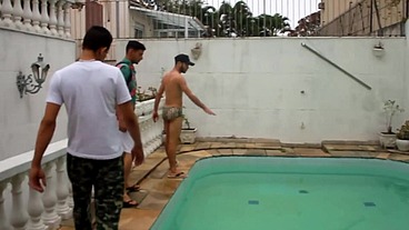 PUTARIA ENTRE AMIGOS