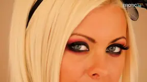 German retro teen's hot solo cam show