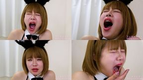 Momo Ninomiya - CLOSE-UP of Japanese cute girl YAWNING