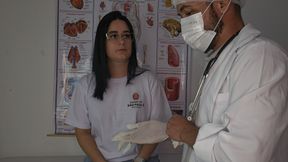 Student has her first appointment with a gynecologist